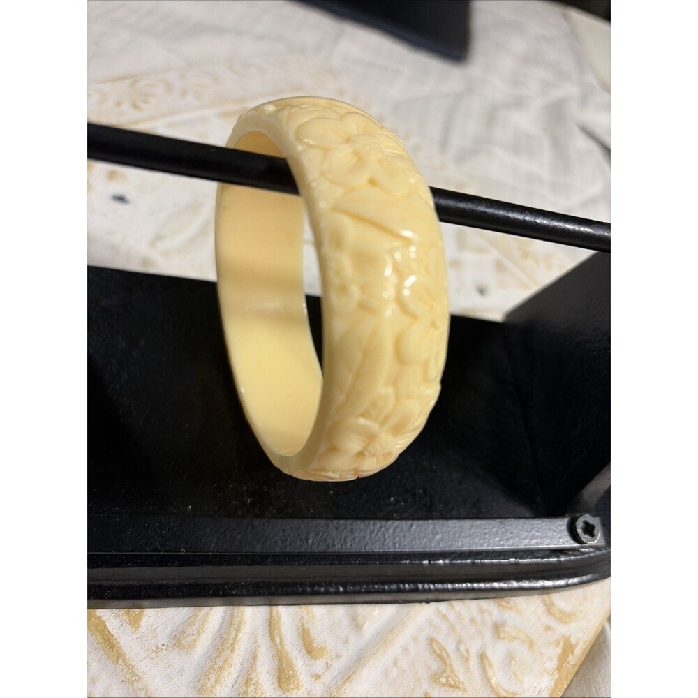 vintage ivory floral carved celluloid plastic bangle bracelet